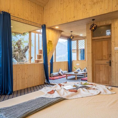 Villa Into The Woods Treehouse Jibhi Exterior foto