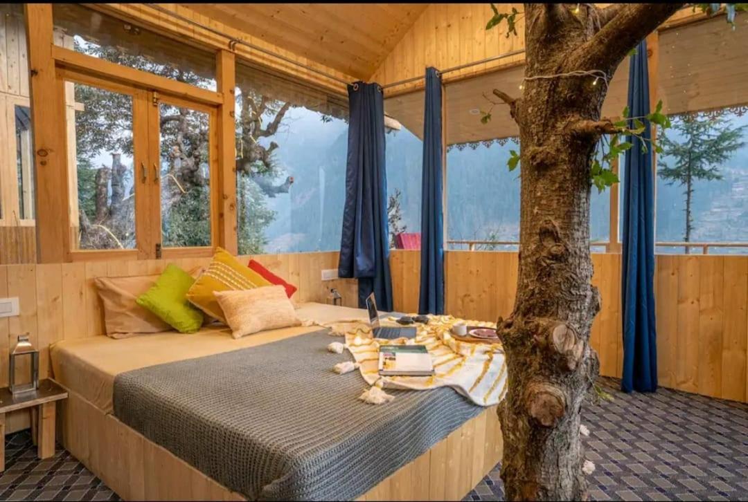 Villa Into The Woods Treehouse Jibhi Exterior foto