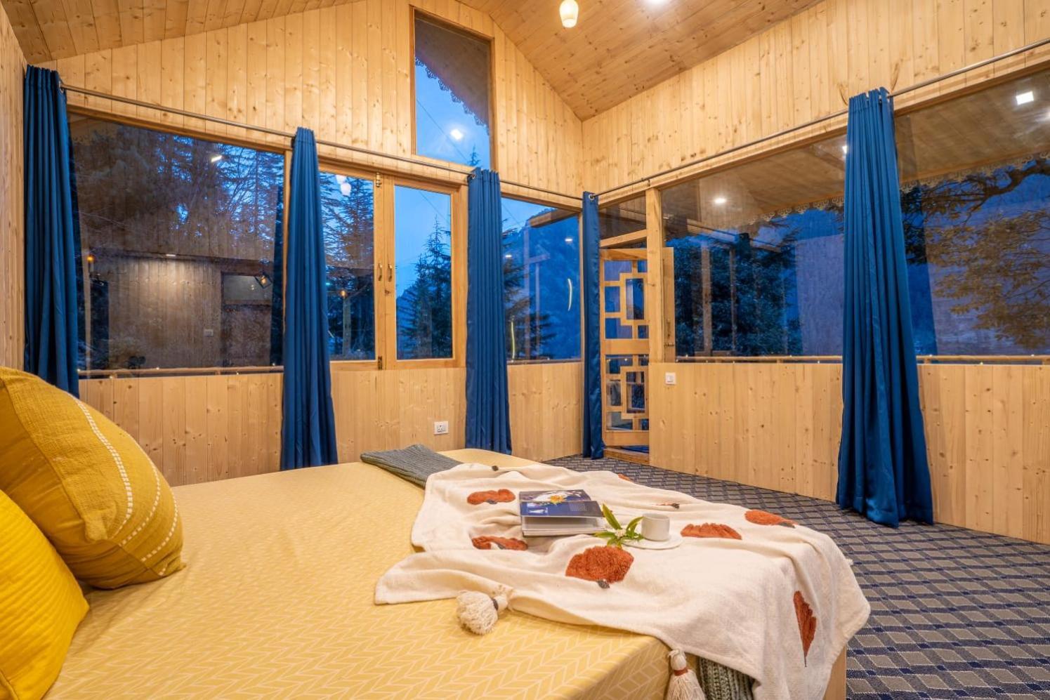 Villa Into The Woods Treehouse Jibhi Exterior foto