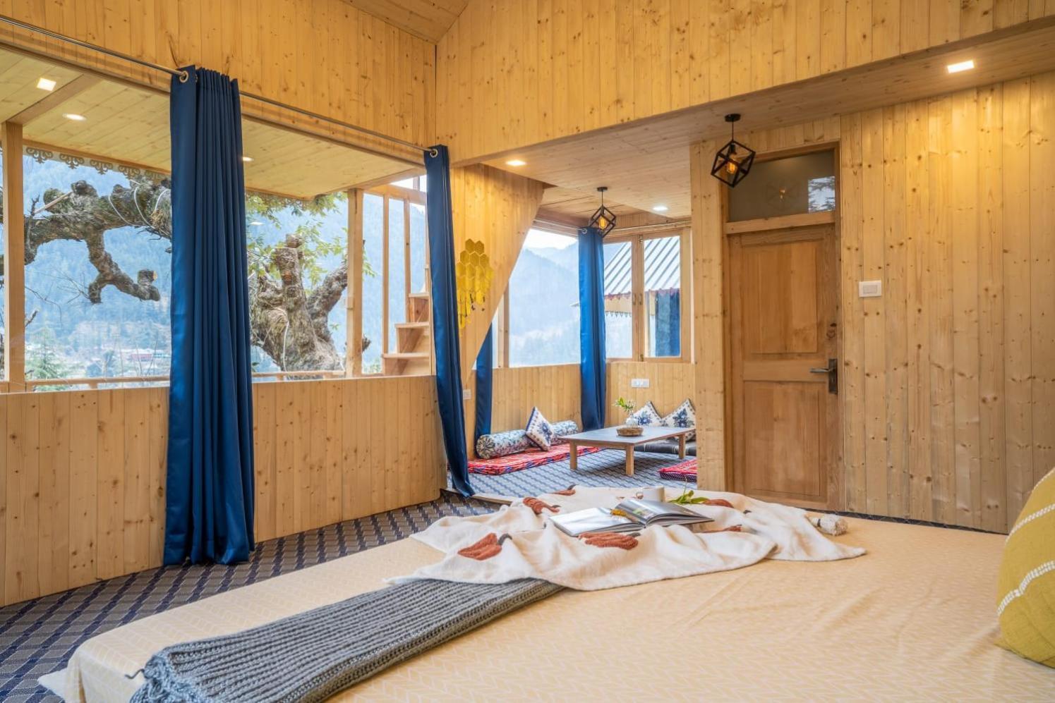 Villa Into The Woods Treehouse Jibhi Exterior foto